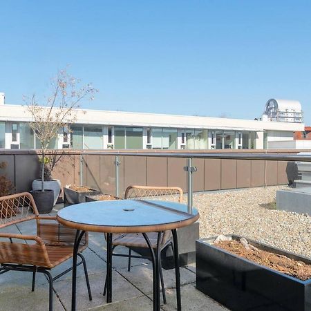 Joivy Lovely Studio Flat With Terrace In Southeast Londra Esterno foto